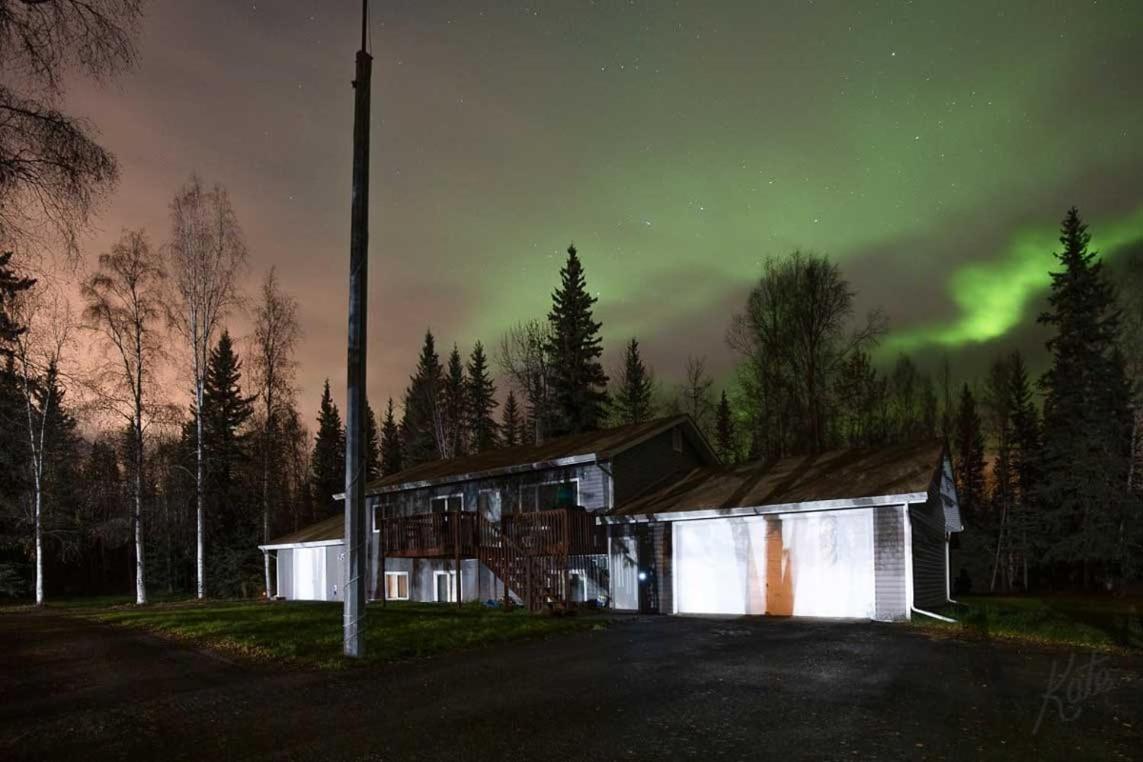 Вілла North Pole Escape With Deck And Aurora Lights Views! Екстер'єр фото